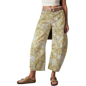 CHARTOU Women’s Wide Leg Cropped Barrel Jean in a Floral Pattern